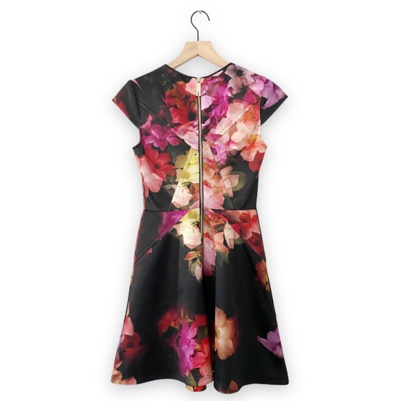 Ted Baker Pink Embla Cascading Floral Skater Dress Ted Size 1 Black Cap Sleeve - Picture 6 of 14